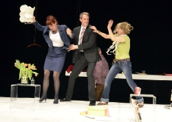 Der Gott des Gemetzels" von Yasmina Reza, Regie: Tom Peifer, Ausstattung: Natalia Haagen, Mainzer Kammerspiele 2012