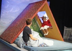 "Die Glücksfee" nach Cornelia Funke, Theater Überzwerg 2013 Regie: Edith Erhardt, Bühnen und Kostümbild: Natalia Haagen