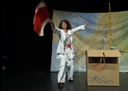 "Noch mal" - ein Theaterstück für kleine Kinder ab 3  Theater La Senty Menti 2005 Regie: Ania Michaelis, Ausstattung: Natalia Haagen