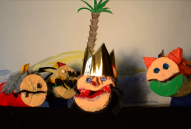Bunte Figuren für das Figurentheater